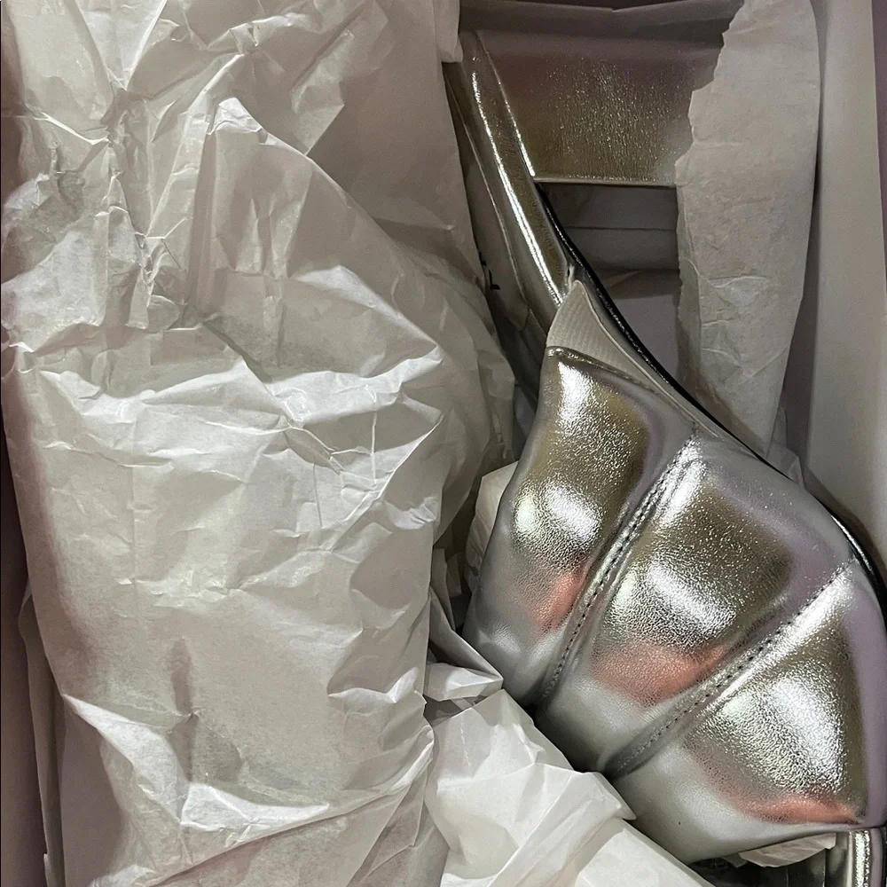 Very-V Silver Metallic Mules - Picture 4 of 4